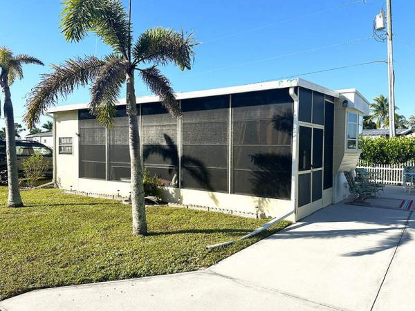 Photo 1 of 2 of home located at 25501 Trost Blvd. 06-33 Bonita Springs, FL 34135