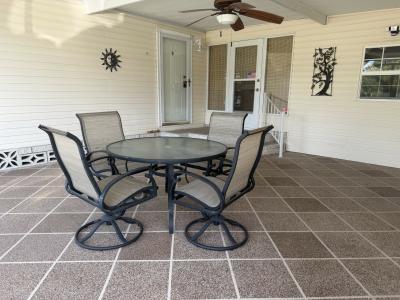 Photo 2 of 14 of home located at 588 Tulip Circle E Auburndale, FL 33823