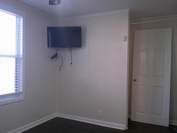 1977 Vindale Mobi 60224 Mobile Home