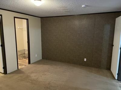 Photo 5 of 18 of home located at 918 Fernwood Dr. Lockport, NY 14094