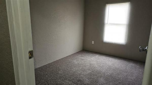 2010 Elliott Mobile Homes Solitaire Mobile Home