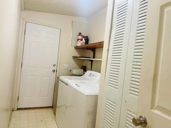 1993 REDMAN Redman Mobile Home