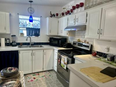 Photo 3 of 20 of home located at 6407 NW 28th Lane Margate, FL 33063