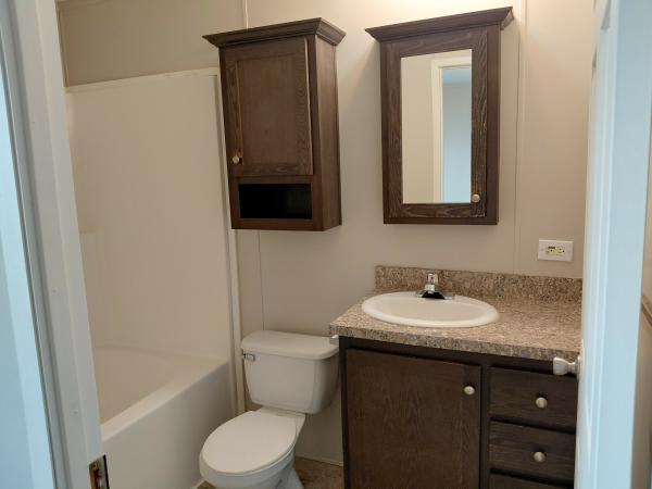 2018 Redman RA1670215 Mobile Home