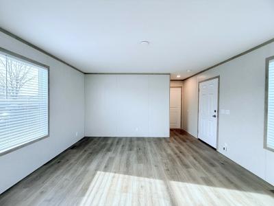 Photo 3 of 31 of home located at 52758 S Yorktown Court #176 Chesterfield, MI 48051