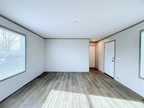 2025 Clayton-Wakarusa Mobile Home