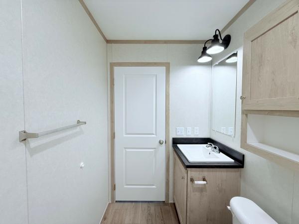 2025 Clayton-Wakarusa Mobile Home