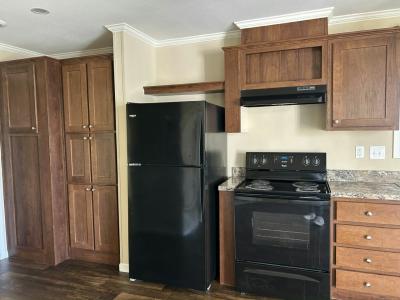 Photo 5 of 10 of home located at 6941 Macdonald Court, Lot 43 Zephyrhills, FL 33541