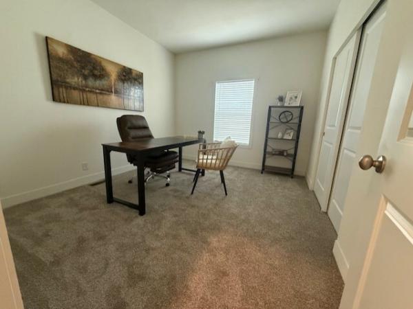 2025 71HIP28563CH25 Mobile Home