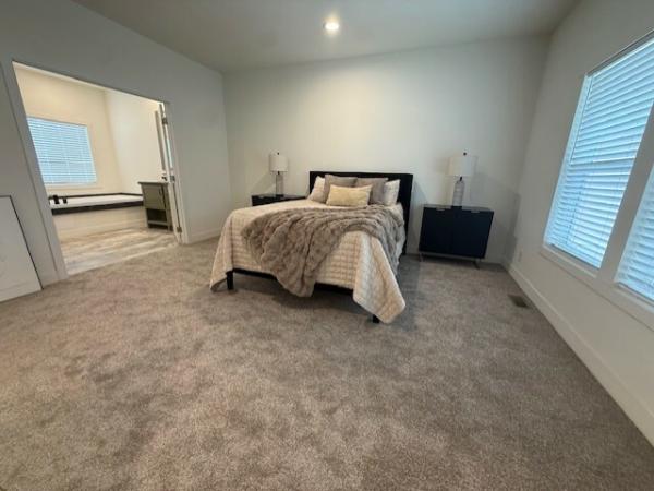 2025 71HIP28563CH25 Mobile Home