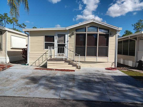 1990 Manufactured Home