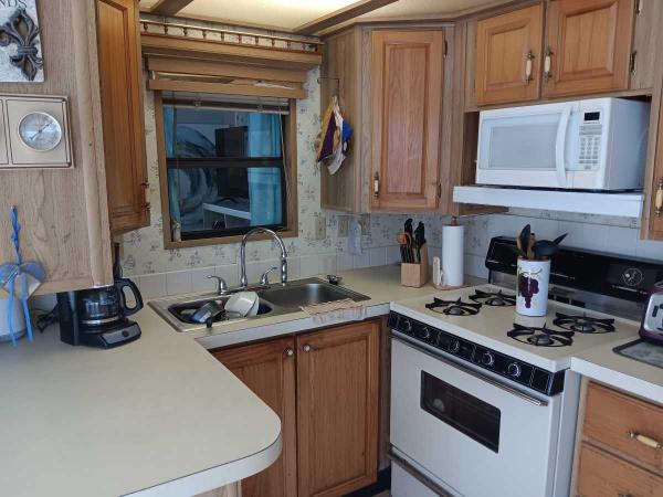 1990 Manufactured Home