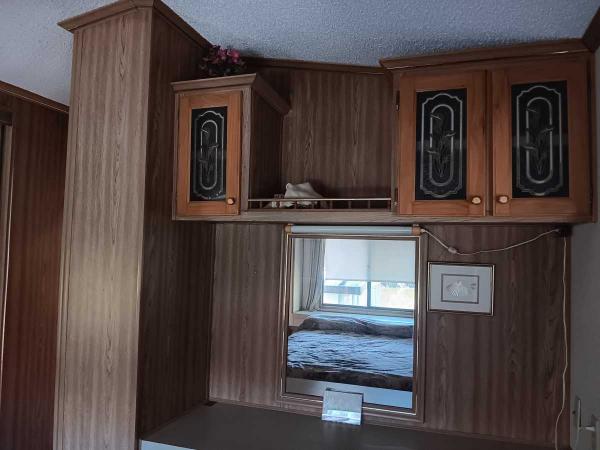 1990 Manufactured Home