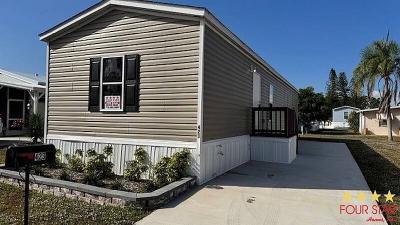 Mobile Home at 423 E Erie Dr Fort Pierce, FL 34946
