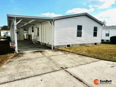 Photo 2 of 17 of home located at 812 New Hampshire Avenue Wildwood, FL 34785