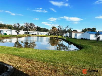 Photo 4 of 17 of home located at 812 New Hampshire Avenue Wildwood, FL 34785