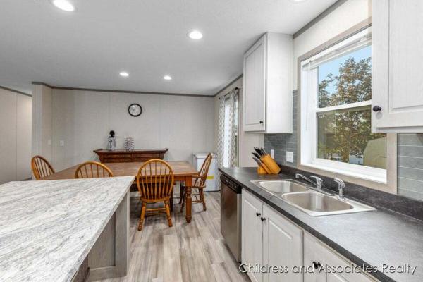 2023 Clayton Mobile Home