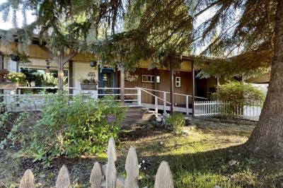 Mobile Home at 6226 E Evans Creek Rd, #12 Rogue River, OR 97537