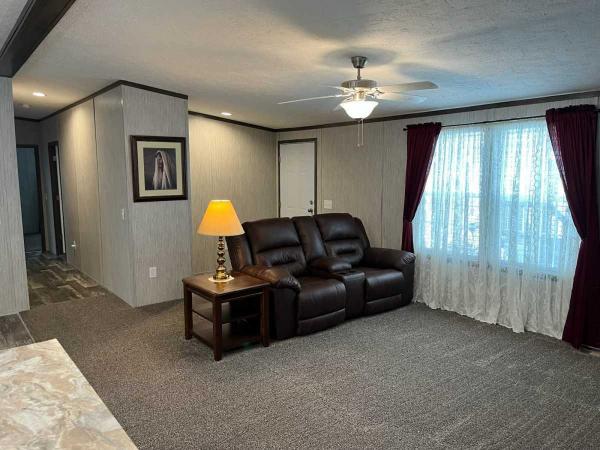 2023 Colony Beacon-Prestige Mobile Home