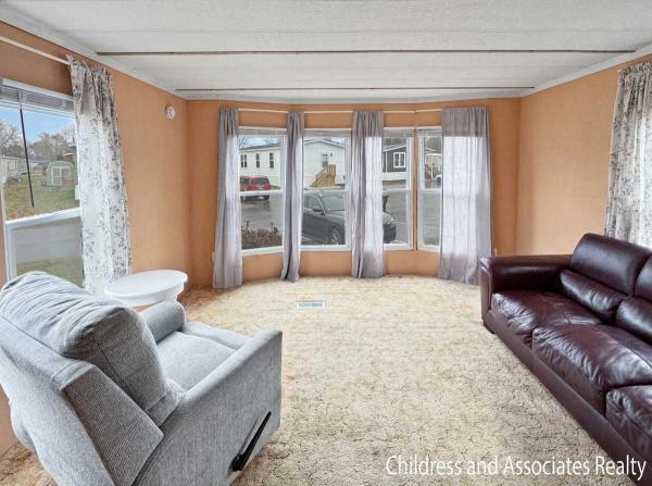 1976 VICTORIAN Mobile Home