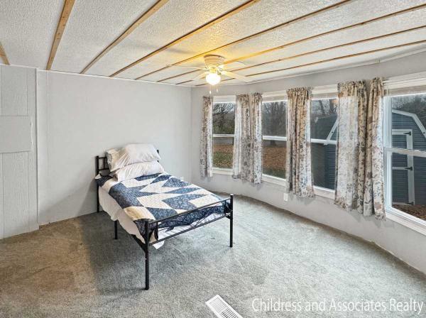 1976 VICTORIAN Mobile Home