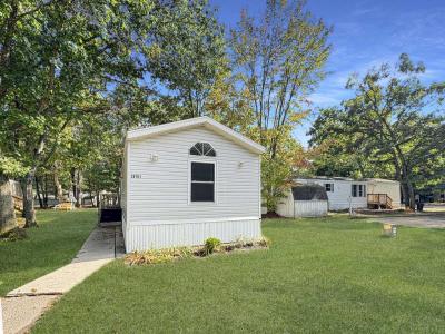 Photo 2 of 11 of home located at 20101 Tamarack Dr Howard City, MI 49329