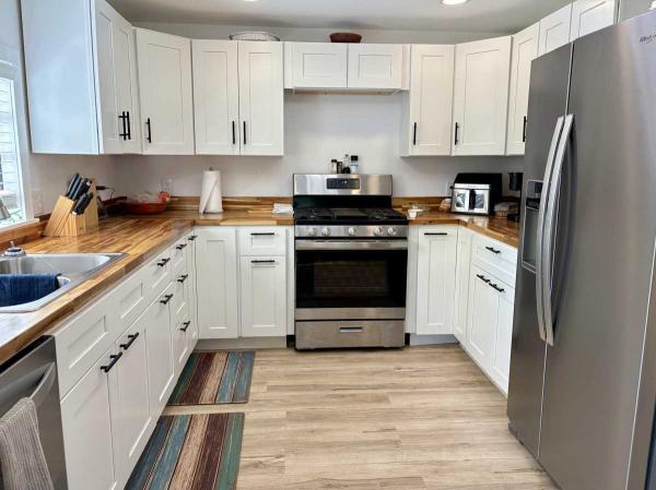 1986 Fran Manufactured Home