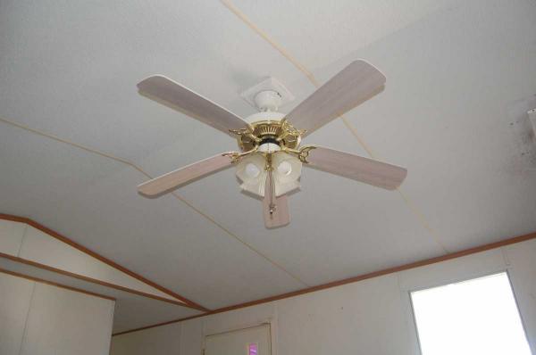 1998 OAKWOOD	 Manufactured Home