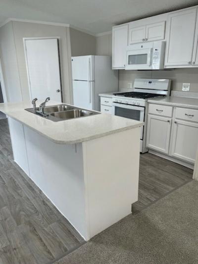 Photo 3 of 11 of home located at 22035 Duvalle Dr #264 Romulus, MI 48174