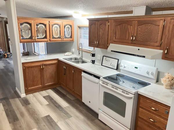 Photo 1 of 2 of home located at 69 Village Ct Mediapolis, IA 52637