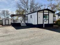 1987 Bayshore Manufactured Home