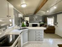 1987 Bayshore Manufactured Home