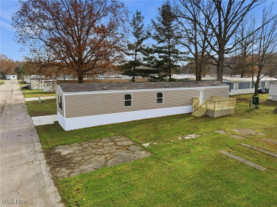 Photo 2 of 23 of home located at 3583 Austin Rd. Lot 67 Geneva, OH 44041