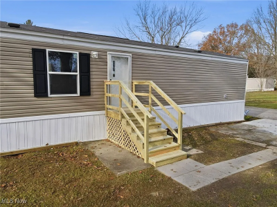 Photo 4 of 23 of home located at 3583 Austin Rd. Lot 67 Geneva, OH 44041