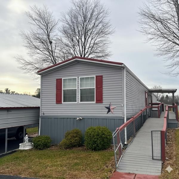 2012 Clayton Homes Mobile Home For Sale