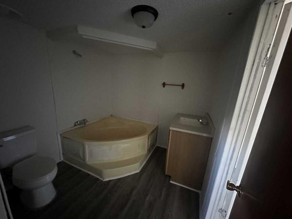 1998 Southern Homes AR-423 Manufactured Home