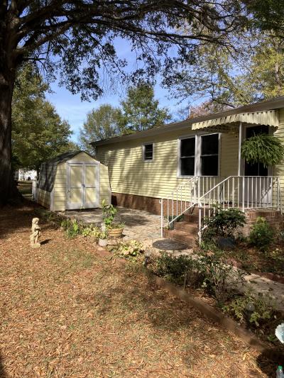 Photo 2 of 26 of home located at 4719 Baleville Drive Charlotte, NC 28227