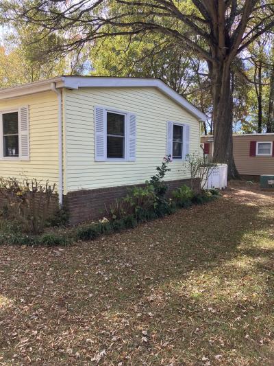 Photo 5 of 26 of home located at 4719 Baleville Drive Charlotte, NC 28227