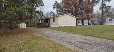 Mobile Home at 53442 Pine Dr. Middlebury, IN 46540