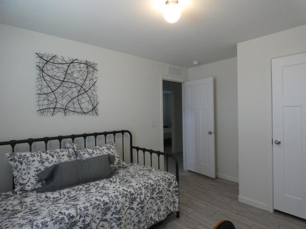 2025 Champion SRE2844PC Mobile Home