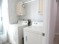 2005 Homes of Merit T17205 Mobile Home