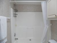 2005 Homes of Merit T17205 Mobile Home