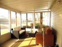 2005 Homes of Merit T17205 Mobile Home