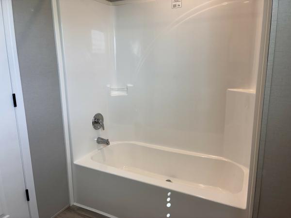 2025 Champion RAP1656H22208 Mobile Home