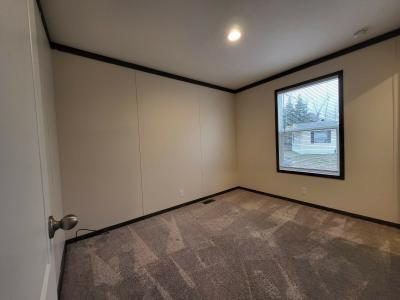 Photo 5 of 8 of home located at 6157 Robert Circle Site #271 Ypsilanti, MI 48197