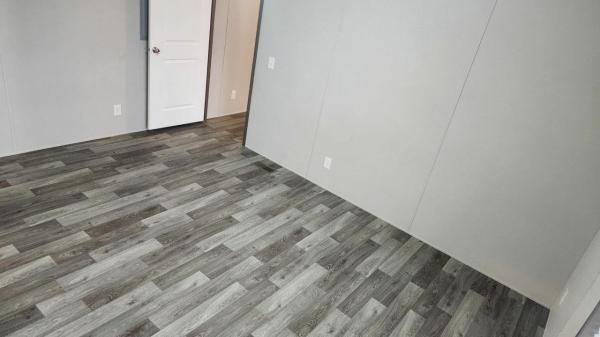 2006 Horton Homes Inc Economy Mobile Home