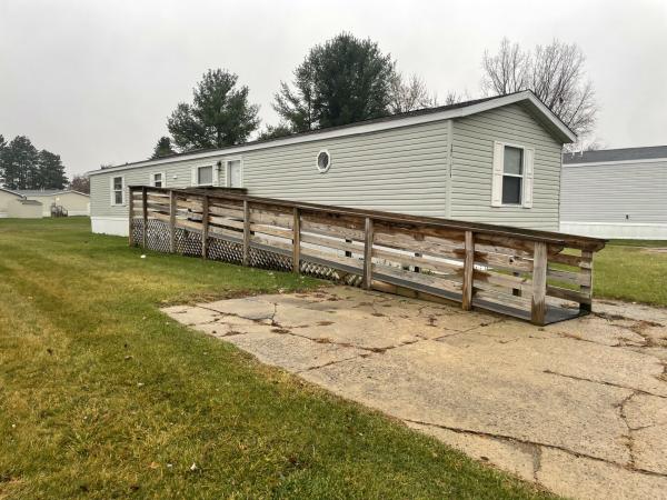 2000 Commodore Mobile Home For Sale