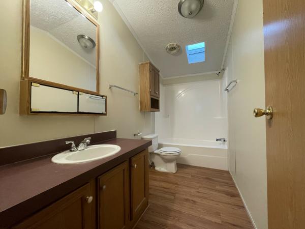 2000 Commodore NA Mobile Home