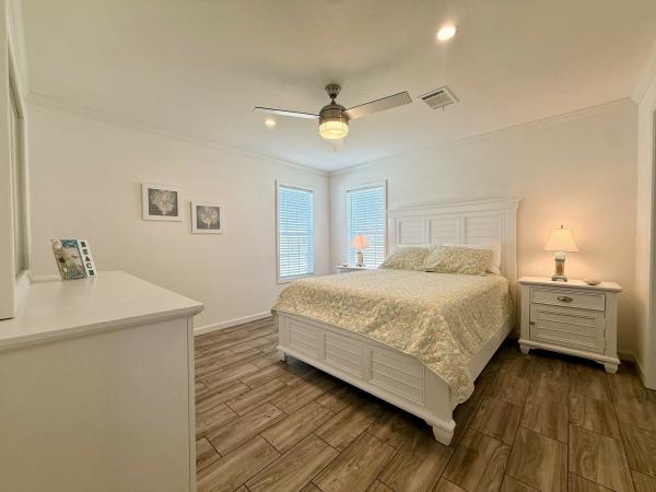 2025 Champion HOMCSHC4522A Mobile Home