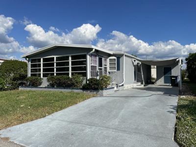 Photo 2 of 20 of home located at 438 Cobia Avenue Venice, FL 34285